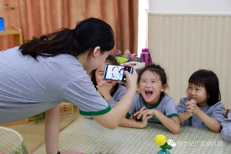 当中秋节遇上教师节，会发生什么样的化学反应呢？方案已准备好！