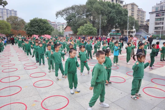 湖南衡东跨世纪尚上幼儿园：“伴”日相约·“幼”见成长 | 家长半日开放活动
